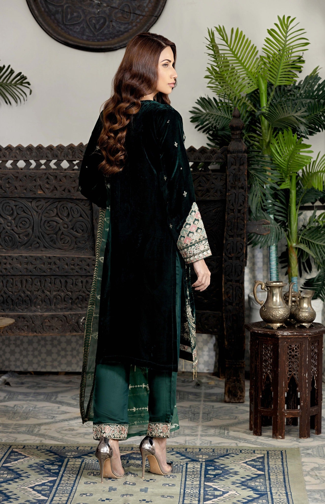 Shahi Libas-3pc fancy velvet  suit (Pret)