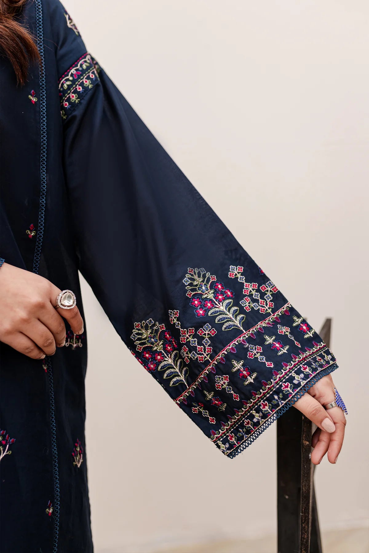 EMBROIDERED SUIT