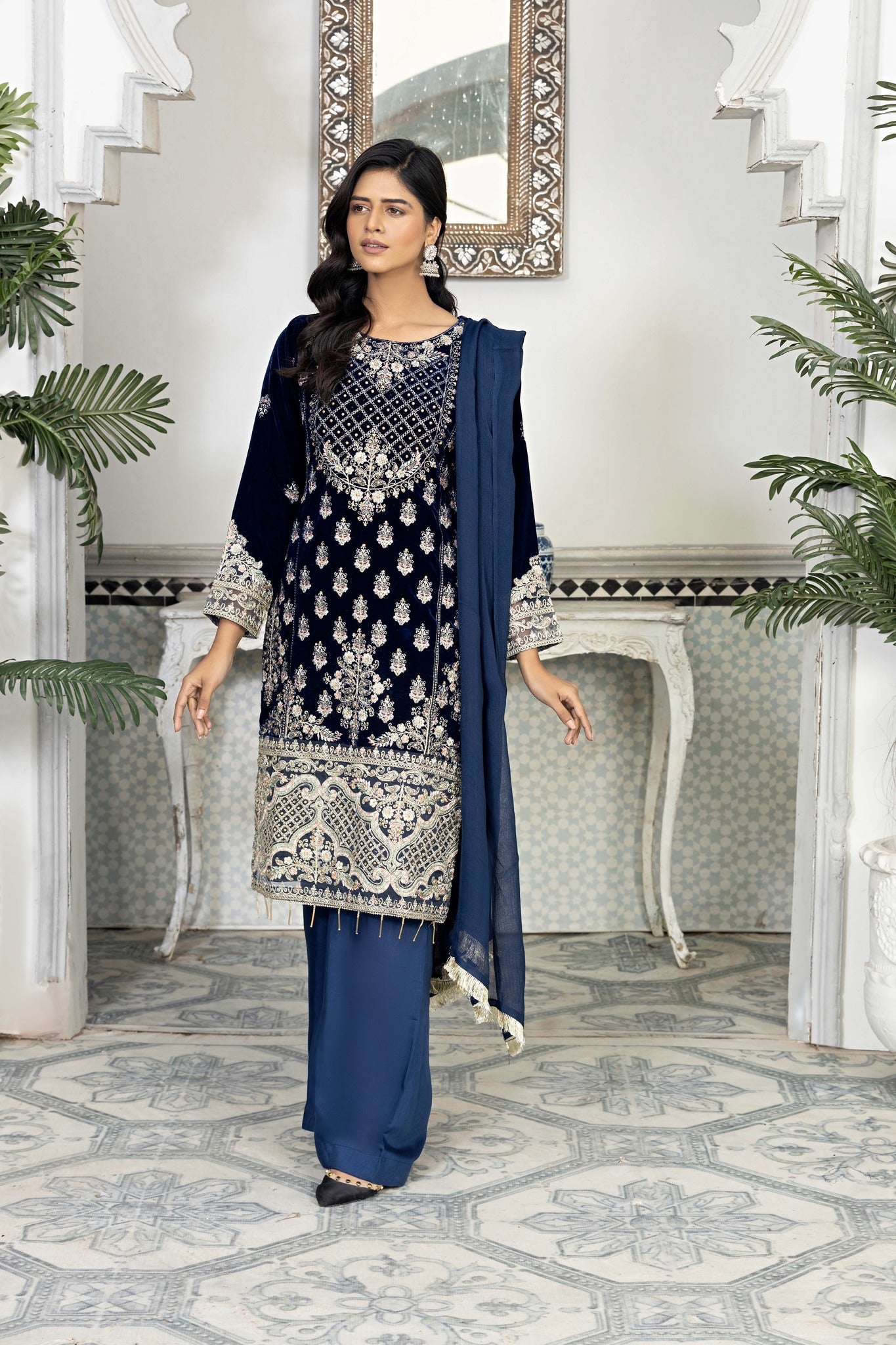 Embroidered -3pc fancy velvet  suit (Pret)