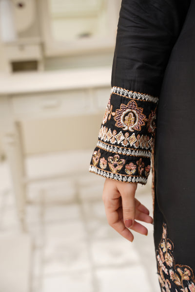 Noir Royale – Black Gold Embroidered 3Pc Suit