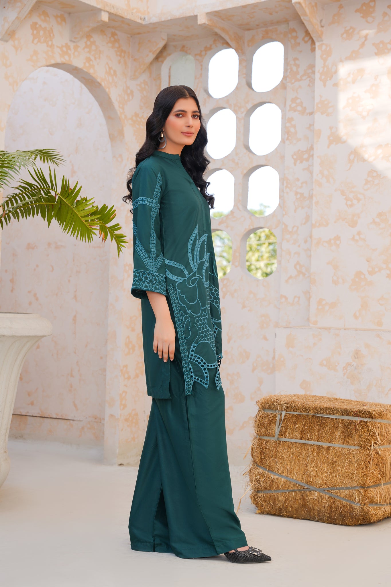 Yasha 2Pc - Embroidered viscose Dress