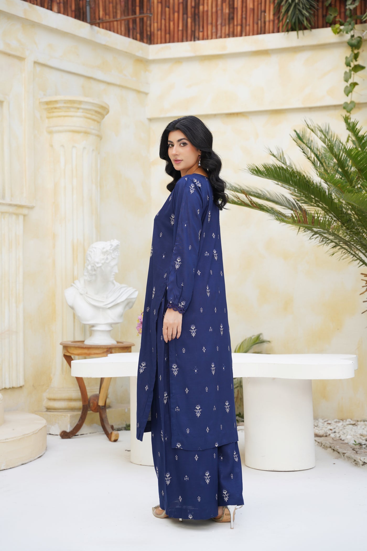 Zarina – Midnight Sapphire Charm 2Pc Dhanak Suit”