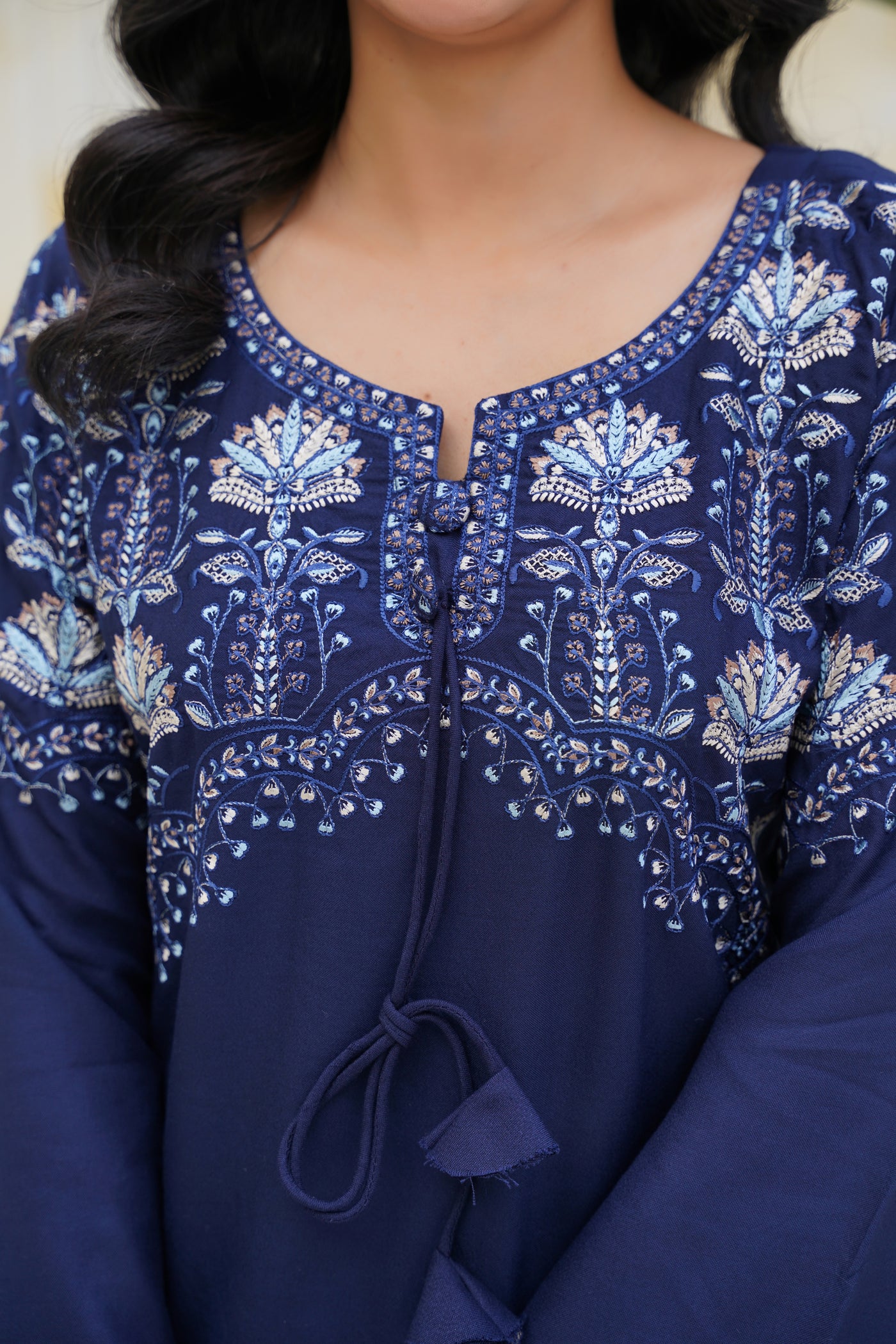 Royal Sapphire – Navy Embroidered 3Pc Sui