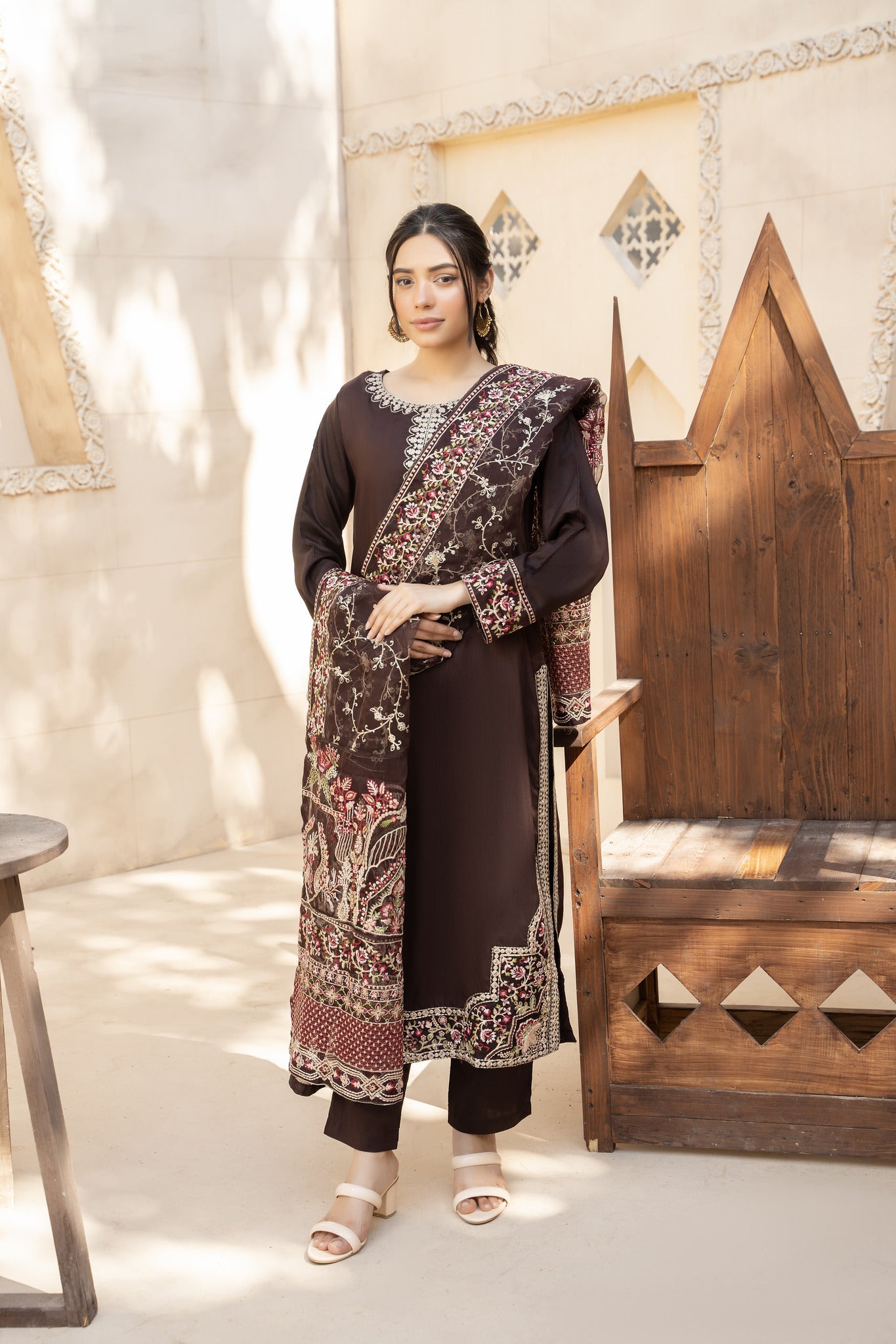 3Pc pret embroidered suit