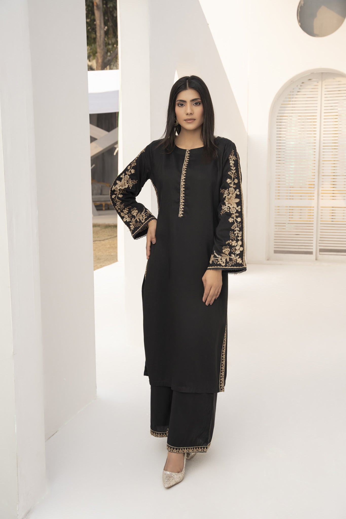 Mala 2pc embroidered suit