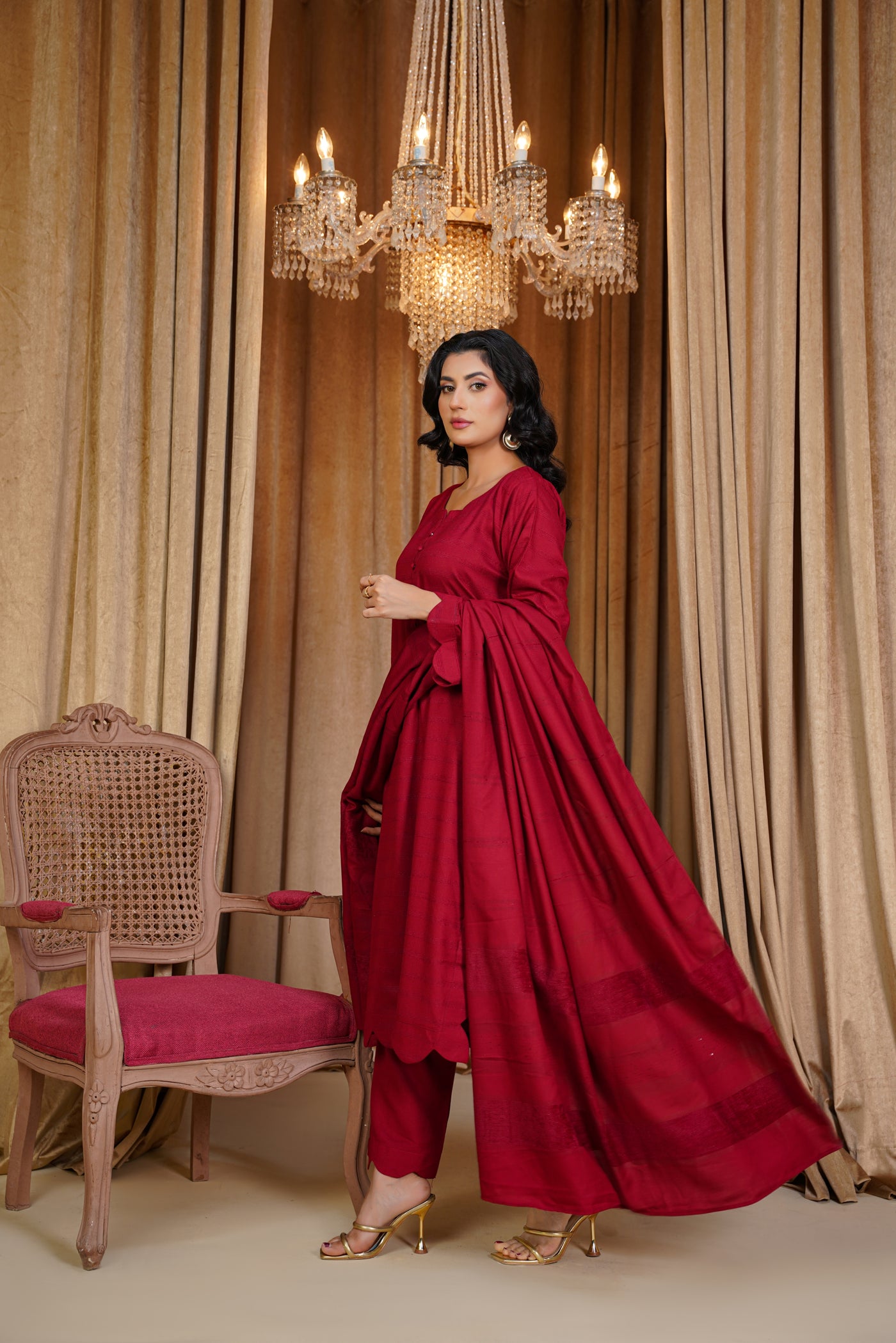 Crimson Allure – Red 3Pc Suit