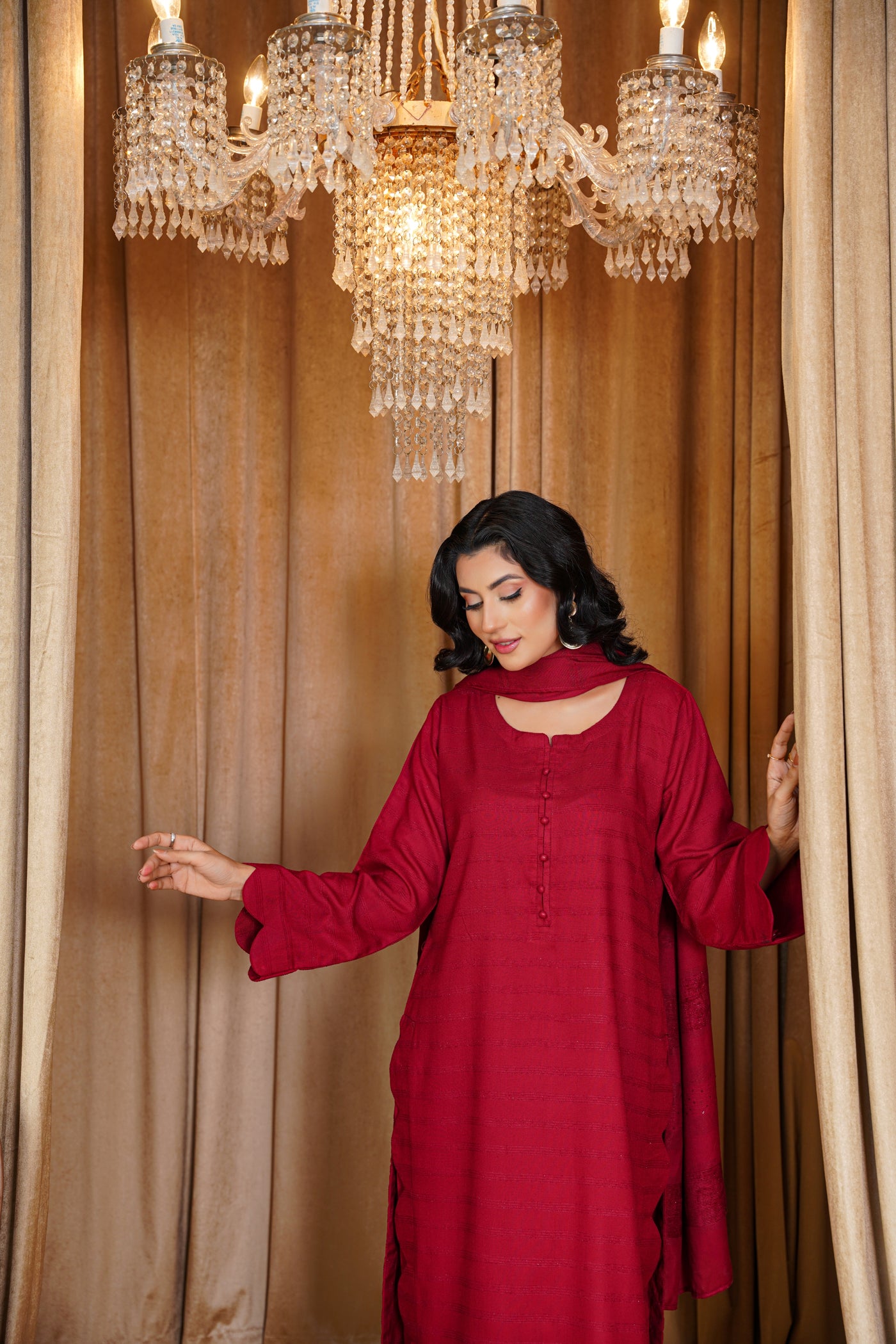 Crimson Allure – Red 3Pc Suit