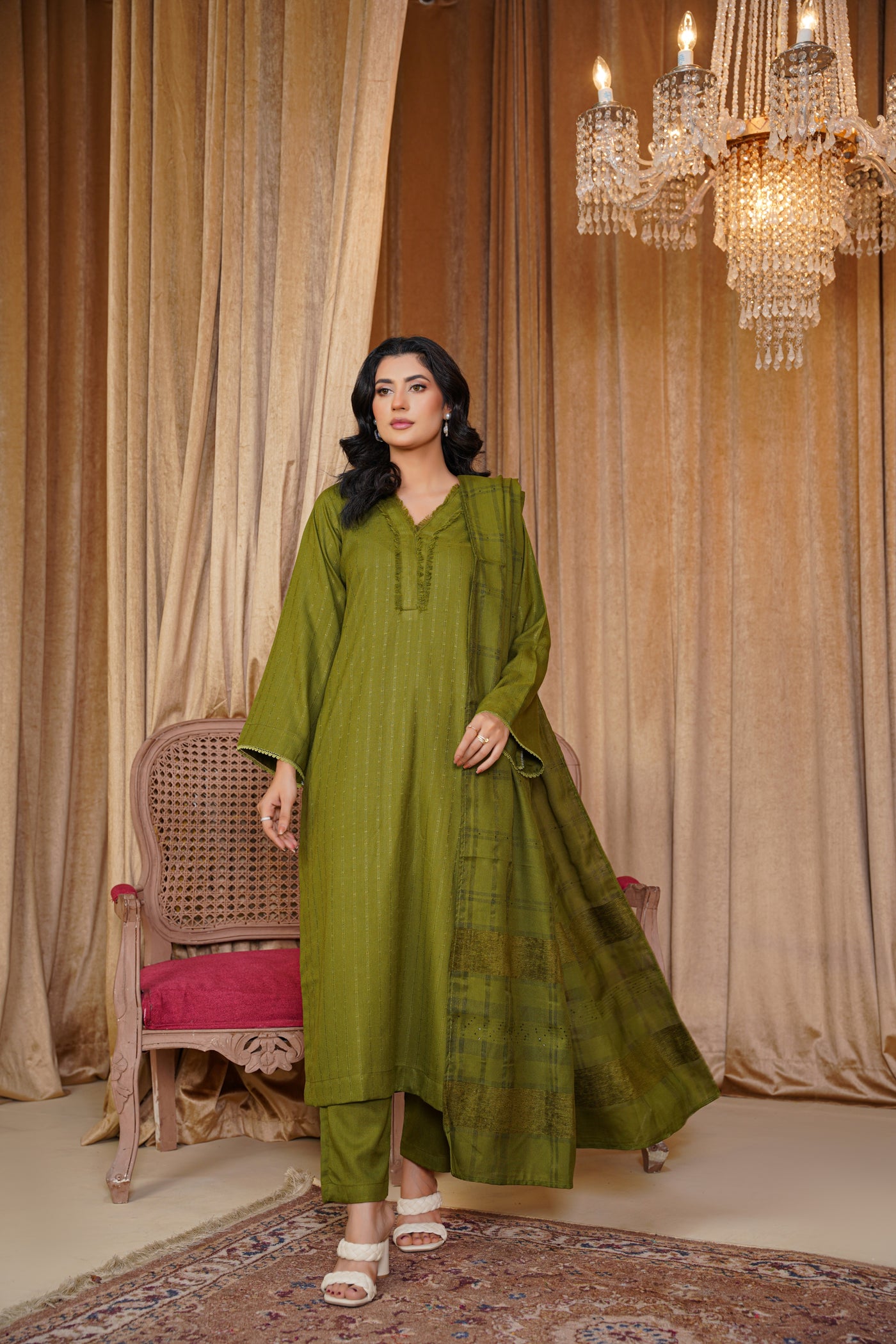 Olive Radiance – Green 3Pc Winter Suit