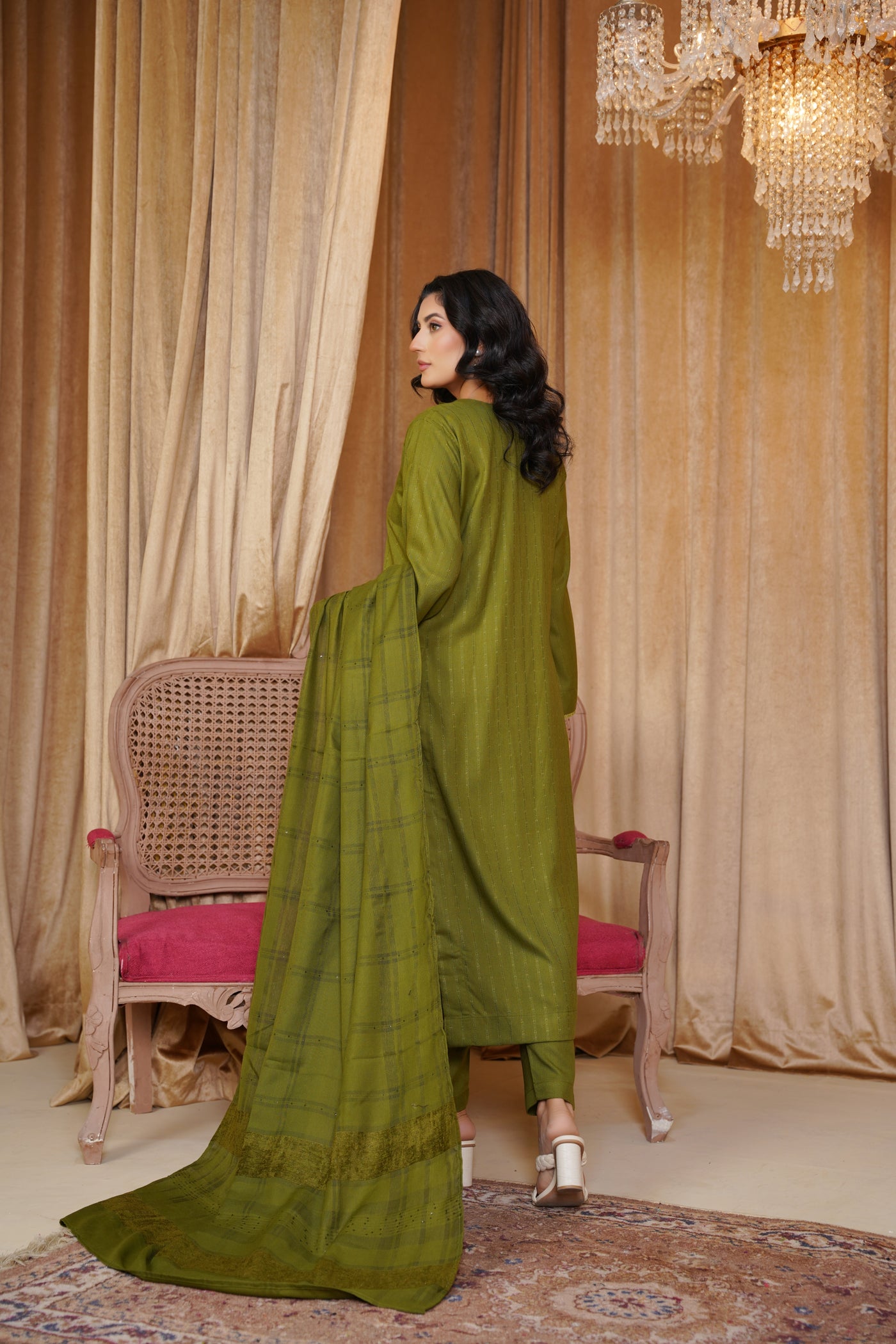 Olive Radiance – Green 3Pc Winter Suit