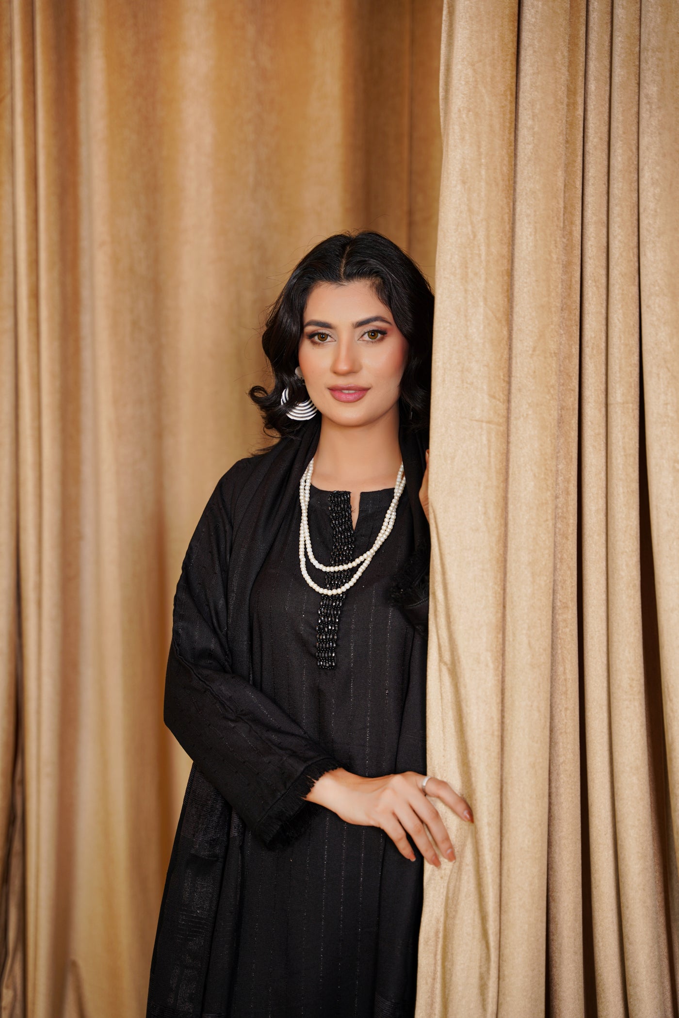 Midnight Grace – Black 3Pc Winter Suit