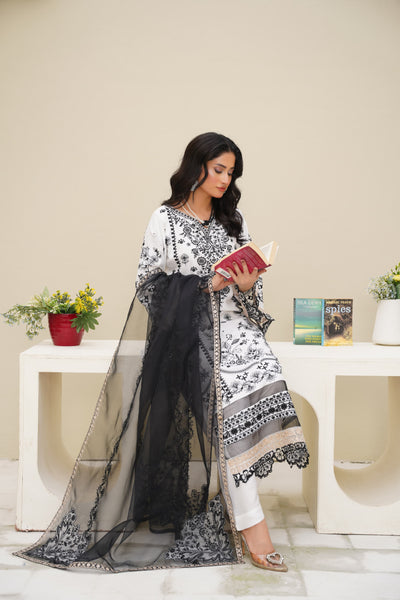Ivory Noir – Contrast Embroidered 3Pc Suit