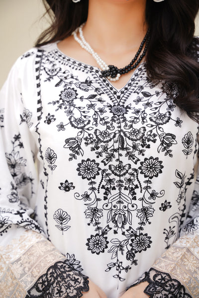 Ivory Noir – Contrast Embroidered 3Pc Suit