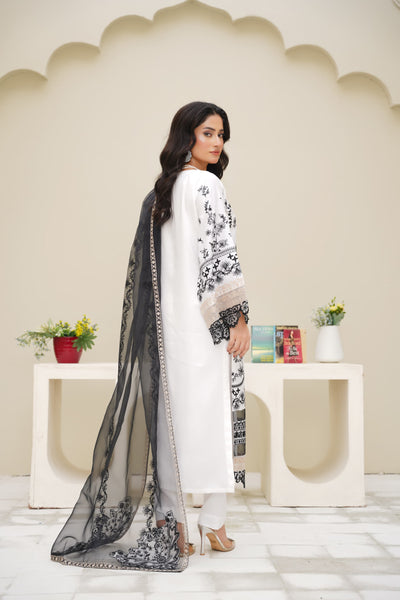Ivory Noir – Contrast Embroidered 3Pc Suit