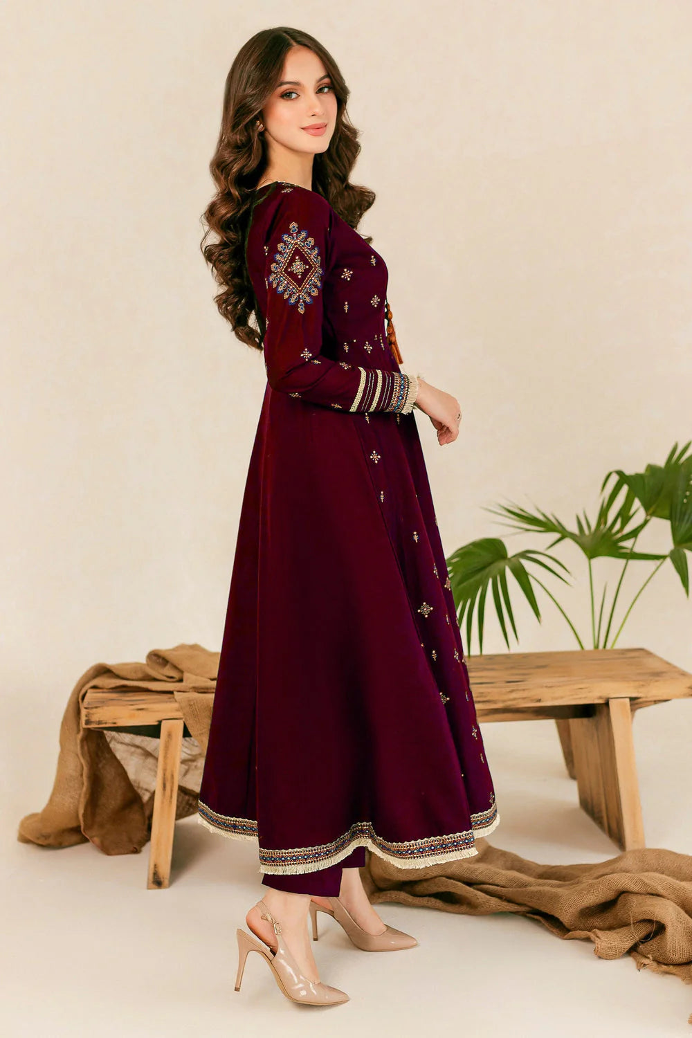 HREEM 02 PC EMBROIDERED SUIT