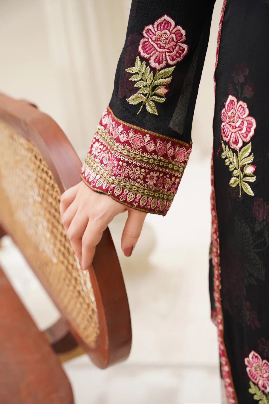 Zeenat – Noir Bloom Luxe 2Pc Chiffon Suit